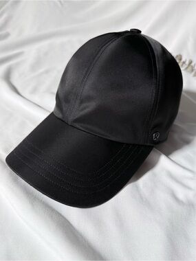 BNWT Lululemon Classic Unisex Ball Cap – Satin Lined | Black | S/M